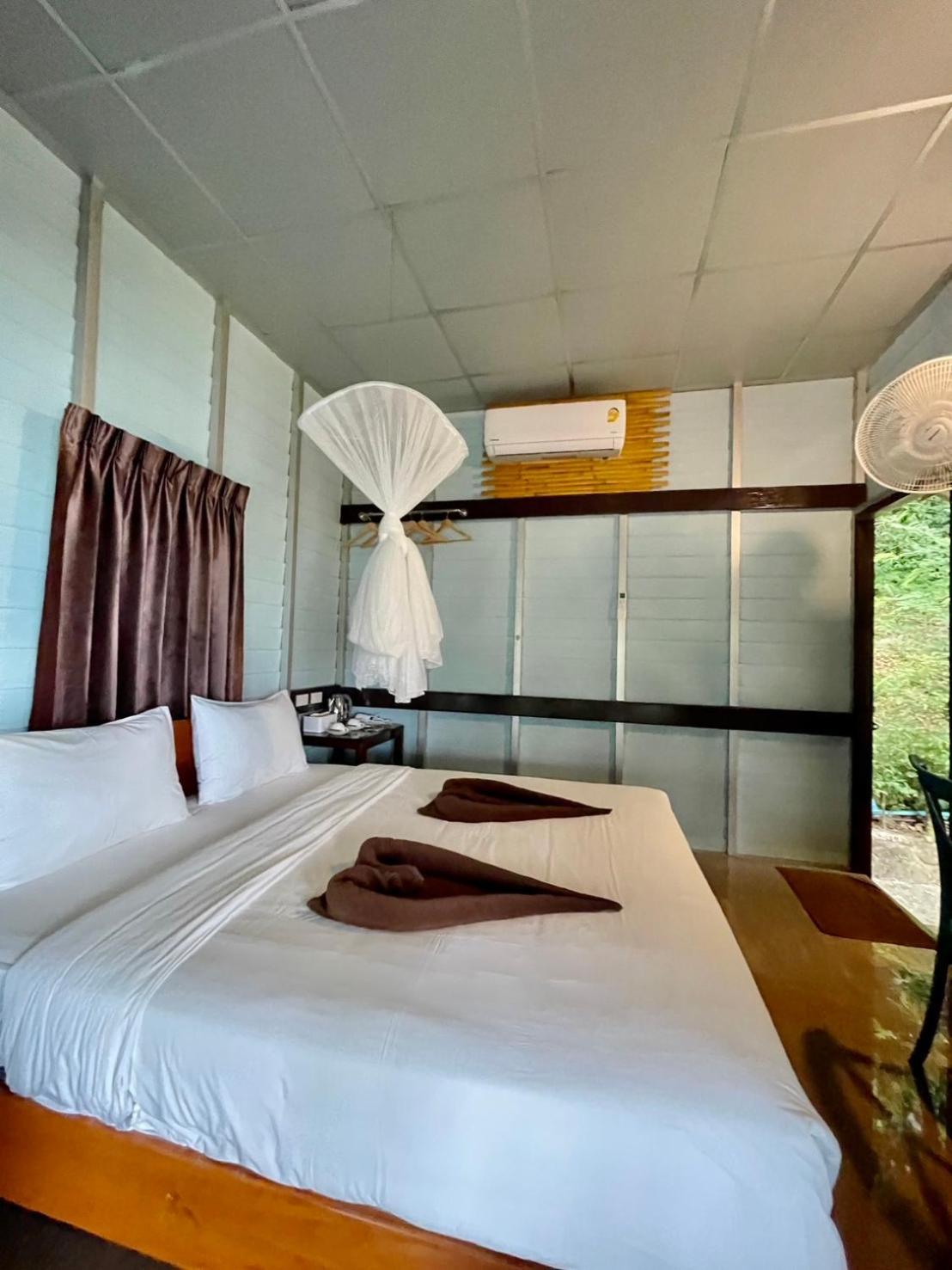 Phi Phi Private Beach Resort Ngoại thất bức ảnh